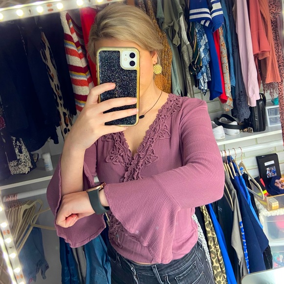 Cute shirt with flared sleeves, detailed neckline - Picture 2 of 4